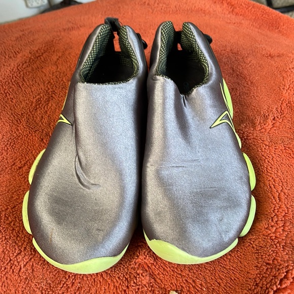 Aetrex recovery shoes - Picture 1 of 4